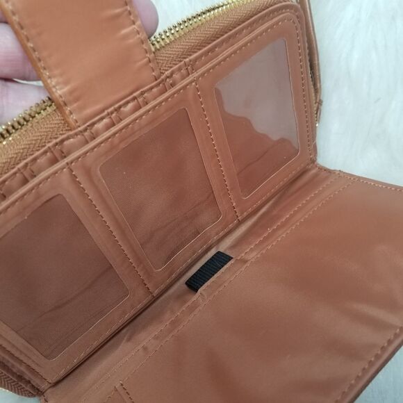 Brown Plaid Wristlet/Clutch Boutique Wallet. - Picture 11 of 16